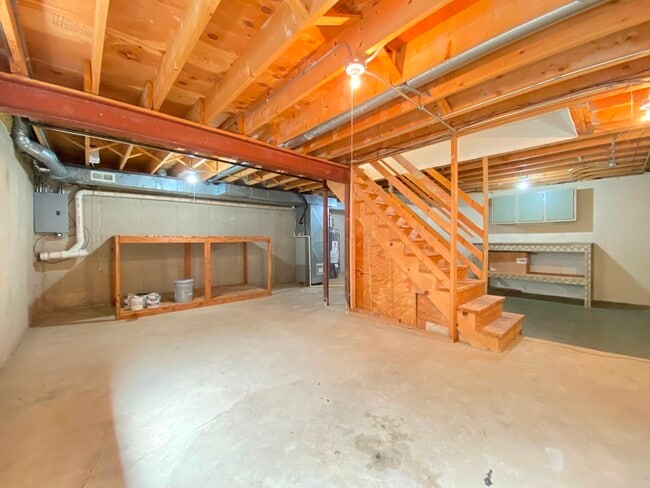 Building Photo - 3503 Willowview Ct
