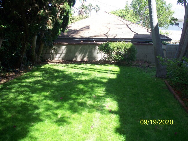 Building Photo - 7339 W 91st St