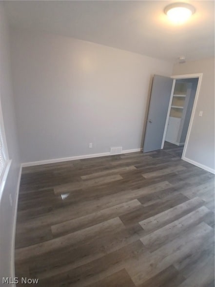 Building Photo - 5247 Old Oxford Ln