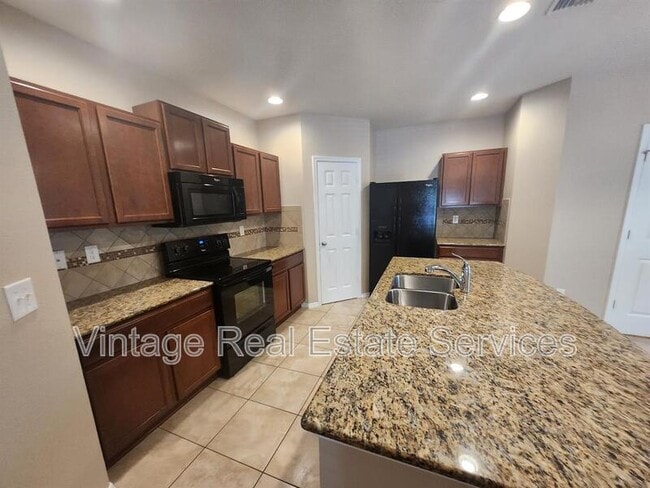 Building Photo - 4721 Chatterton Way