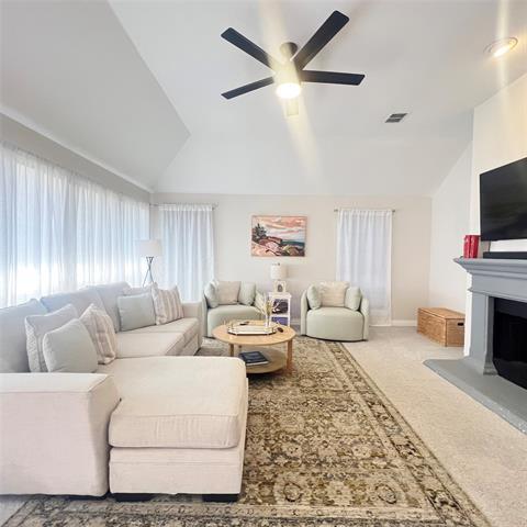 Building Photo - 10613 Tallahassee Dr