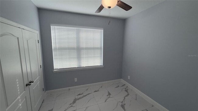 Building Photo - 706 S Thacker Ave