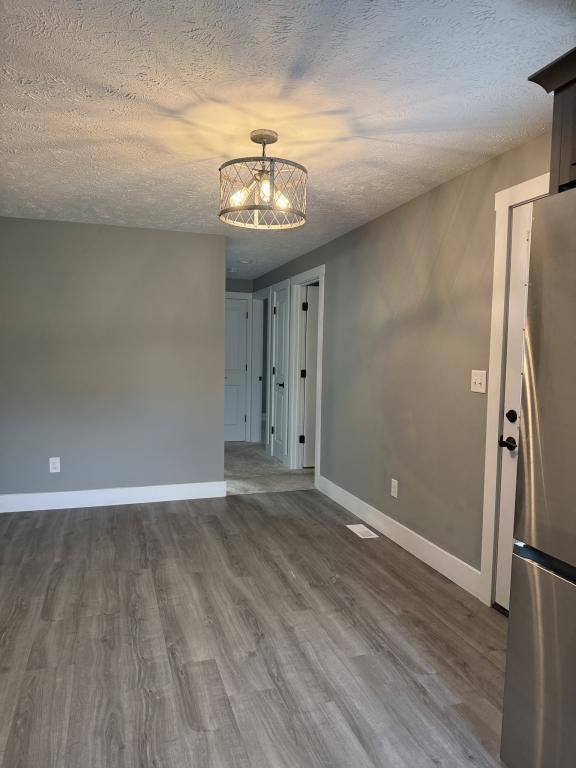 Building Photo - 132 Villard St