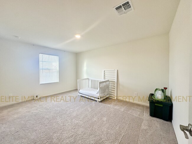 Building Photo - 7755 S Via Casa De Campo