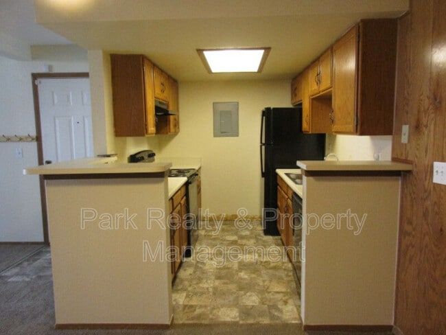 Building Photo - 921 S Zeno Way