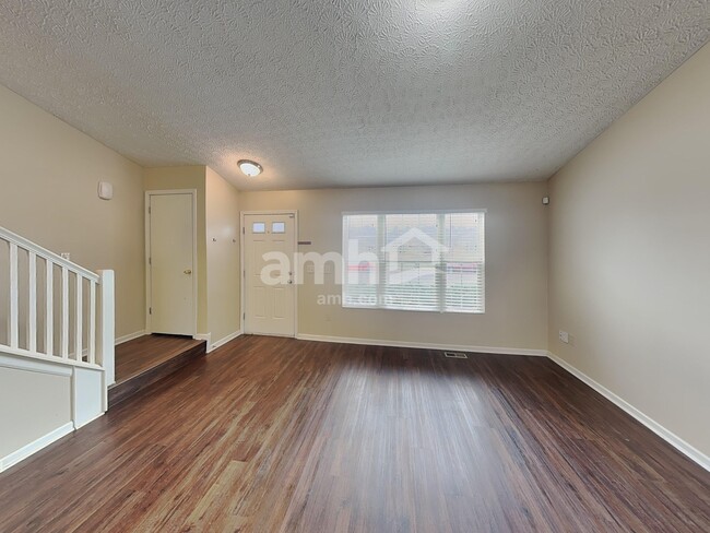 Building Photo - 7901 Chapel Stone Rd