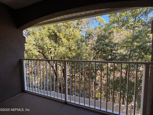 Building Photo - 7920 Merrill Rd