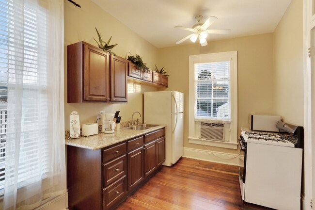 Building Photo - 1212 Treme St