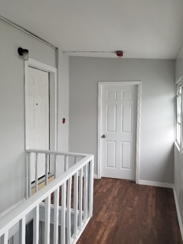 Building Photo - 415 Crosby Ave