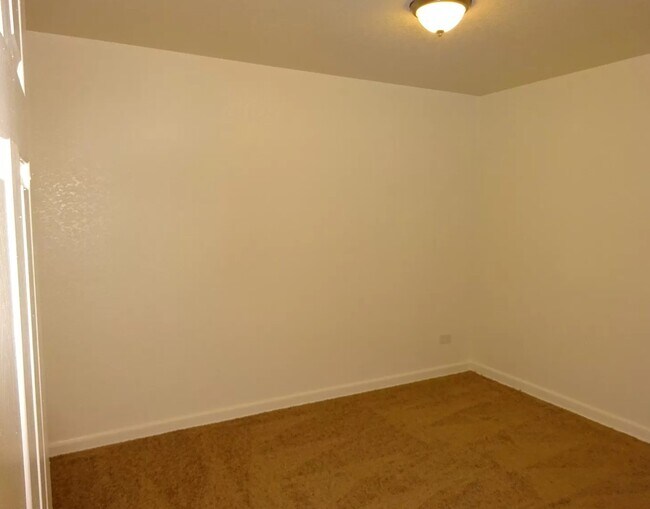 Building Photo - 1356 Elmira St