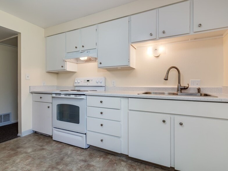 Building Photo - 938 23rd St