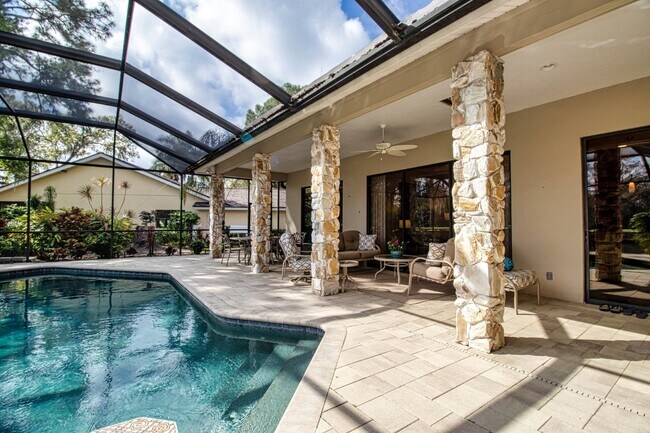 Building Photo - Palm Aire Fully Furnished Rental