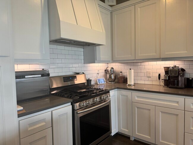 Building Photo - 1322 Sambar Lp