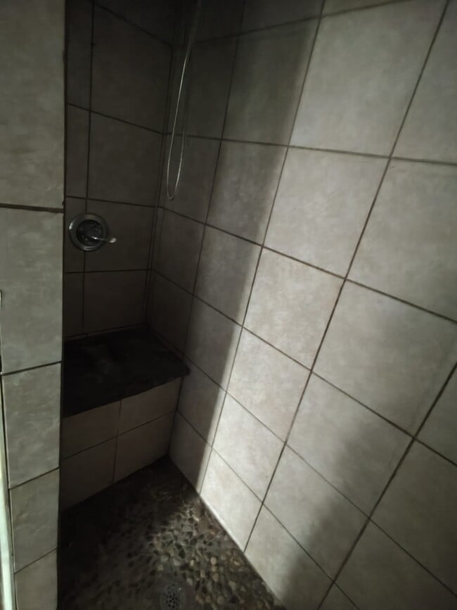 Building Photo - 761 Norway Ave