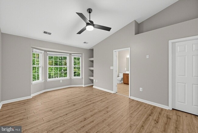 Building Photo - 21588 Bankbarn Terrace