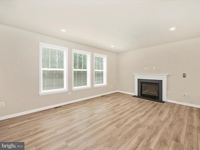 Building Photo - 1704 Evansberry Dr