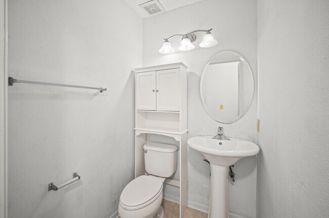 Building Photo - 3018 Granite Lake Dr