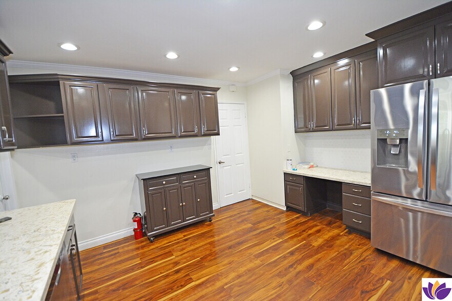 Building Photo - 23701 Bessemer St