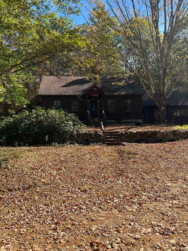 Building Photo - 301 Eastside Rd