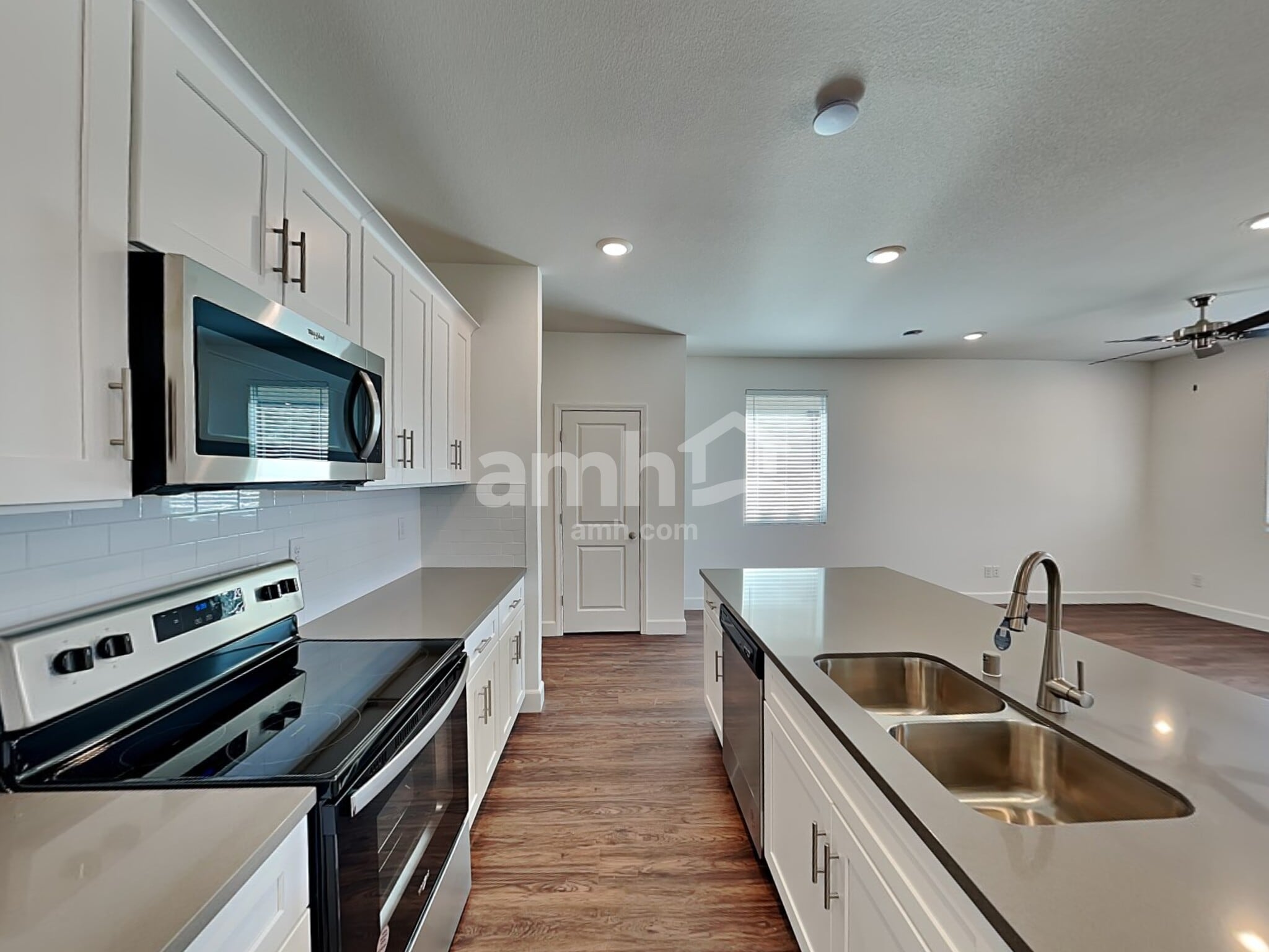 Building Photo - 9165 Ribbon Mdw Ct