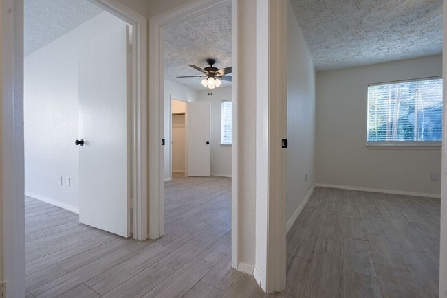 Building Photo - 16127 Olive Glen Dr