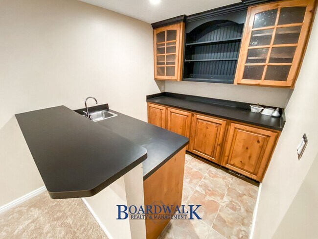 Building Photo - Stunning Draper Home with Finished Basement & Backyard Retreat