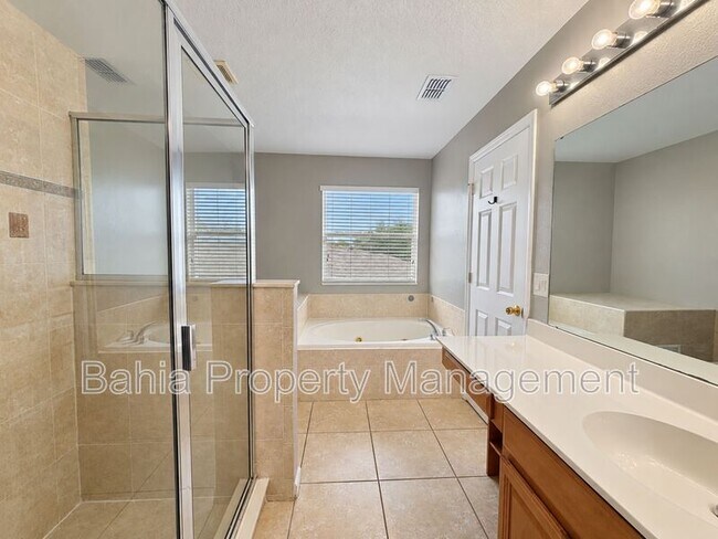 Building Photo - 11838 Deer Path Way