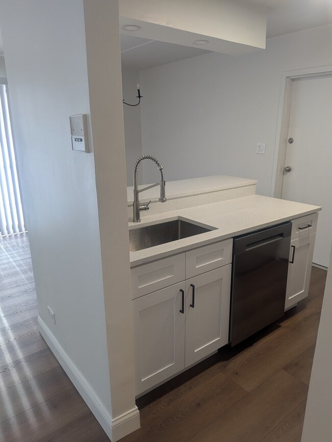 Building Photo - 201 E Janata Blvd