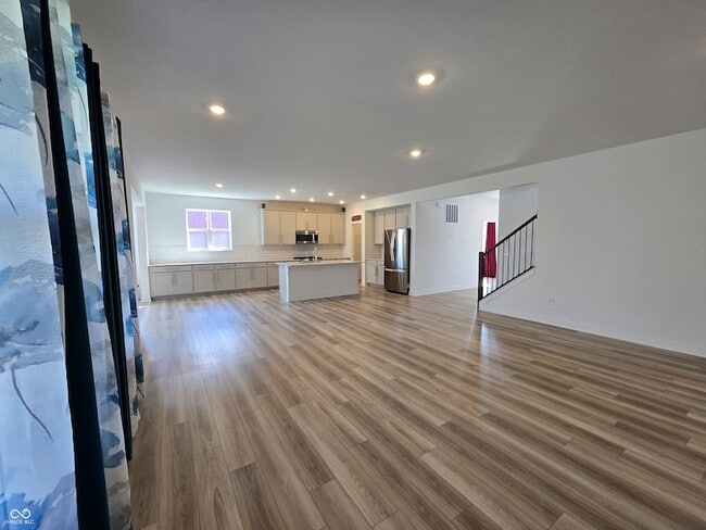 Building Photo - 5128 Summerton St