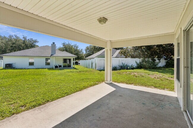 Building Photo - Single-Story OakLeaf Plantation Home Near Shopping, Schools and Recreation