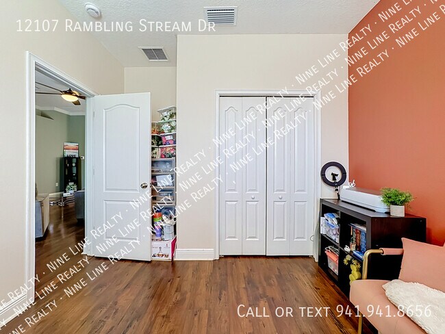 Building Photo - 12107 Rambling Stream Dr