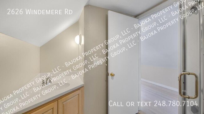 Building Photo - 2626 Windemere Rd