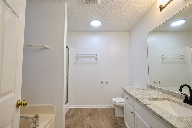 Building Photo - 1645 Fort Mason Way