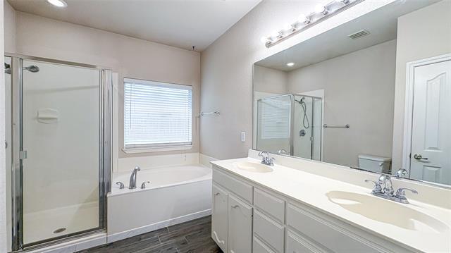 Building Photo - 2024 Haylee Dr