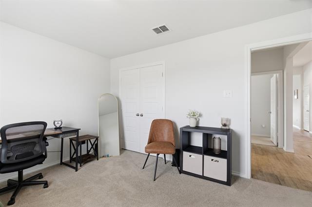 Building Photo - 301 Chickasaw Dr