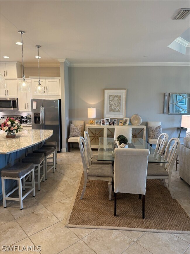 Building Photo - 8765 Bellano Ct