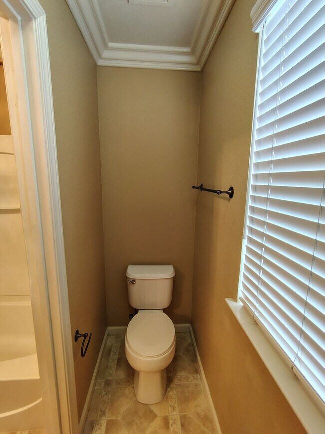 Building Photo - 13606 Brook Way