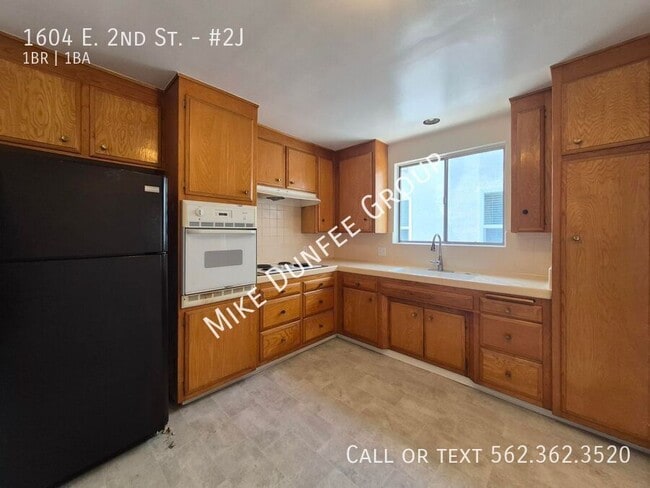 Building Photo - 1604 2nd St