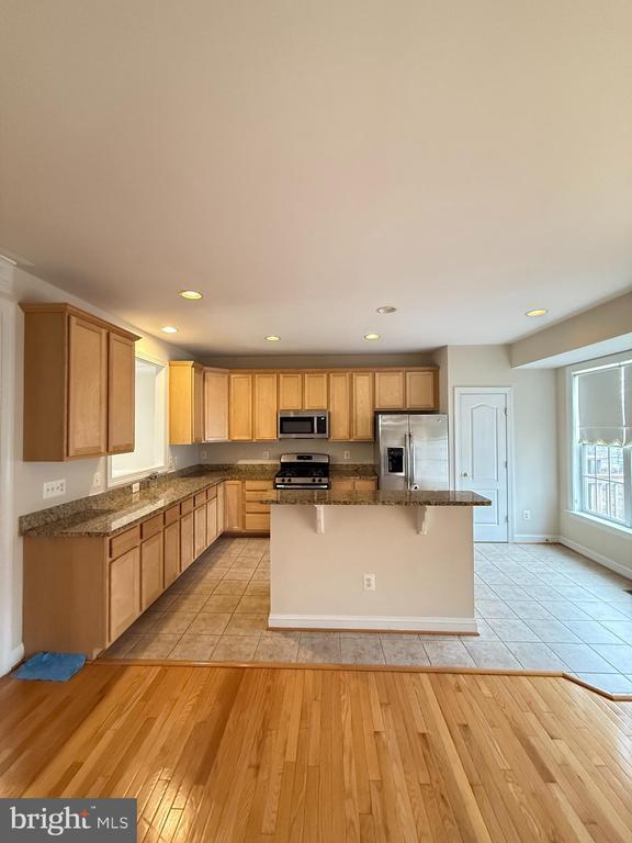 Building Photo - 3680 Chippendale Cir