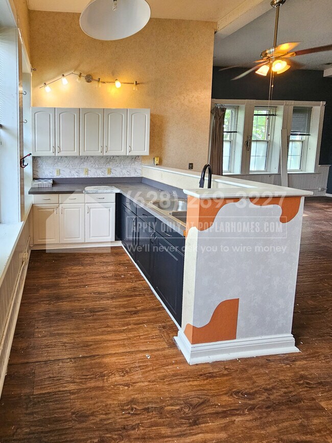 Building Photo - 50 Jackson St