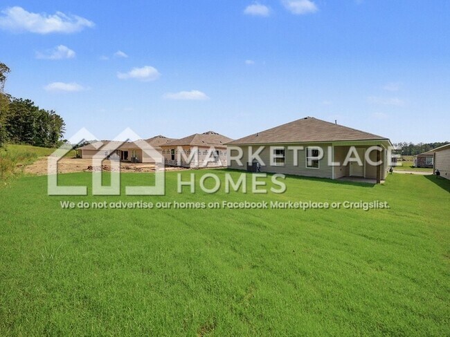 Building Photo - 1721 Amber Ave