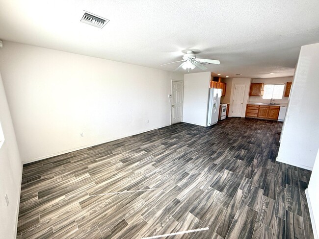 Building Photo - Charming 3-Bedroom Home Near Rotary Park f...