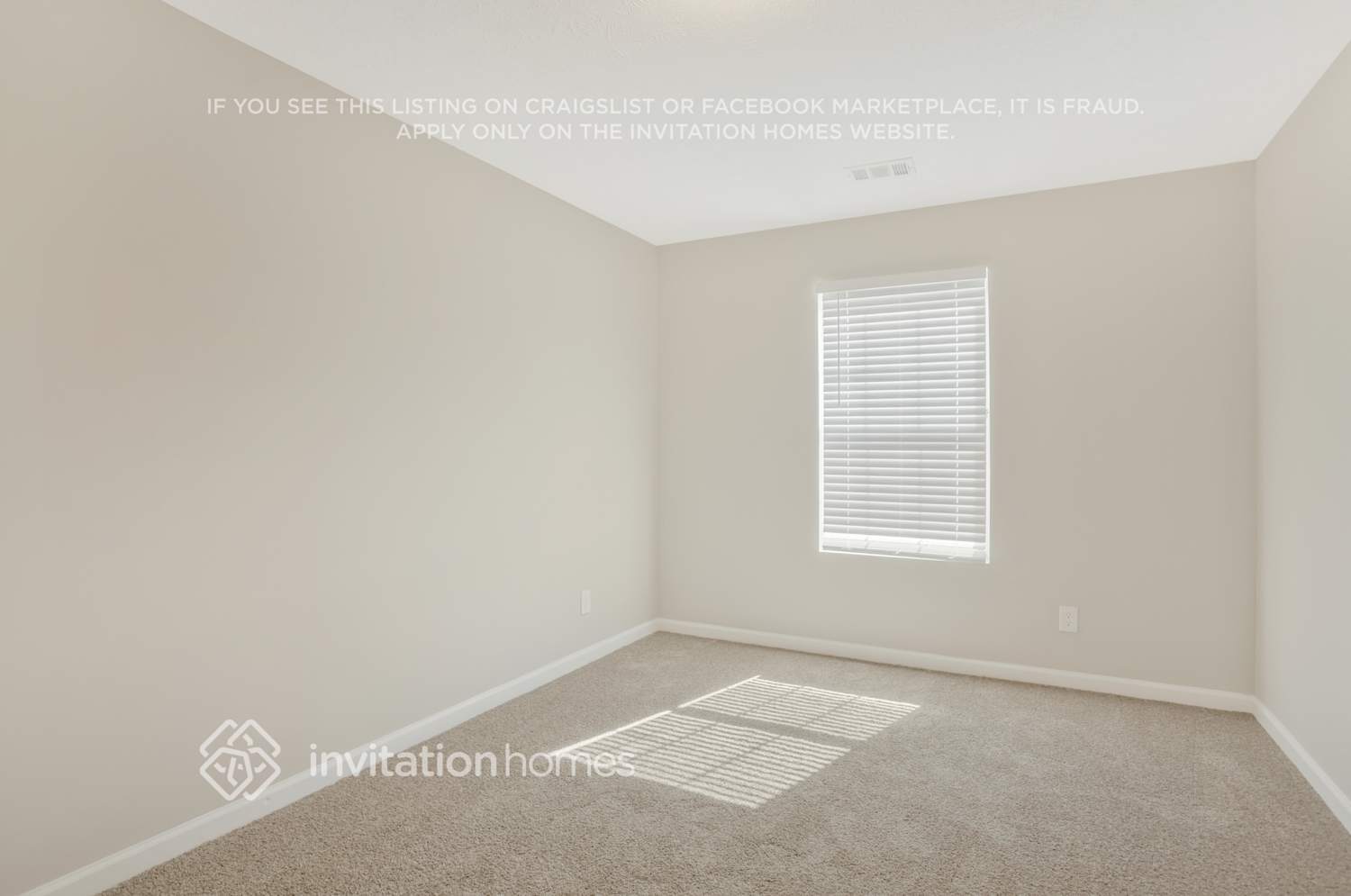 Building Photo - 2200 Ramblewood Cir