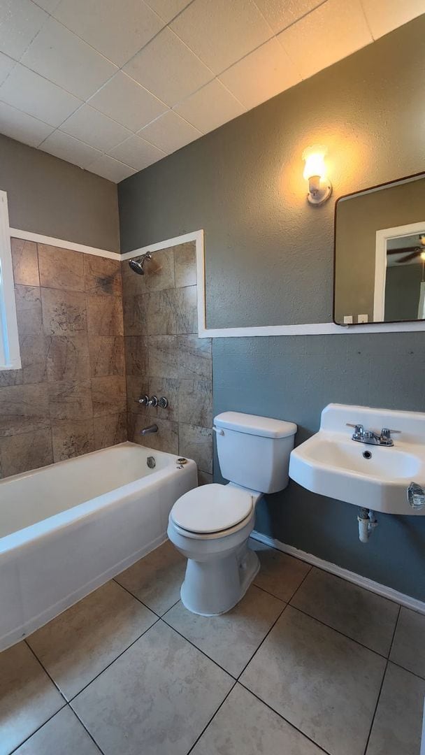 Building Photo - Beautifully restored 1/1 unit - Available ...