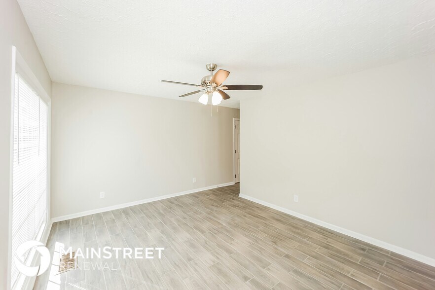 Building Photo - 862 Kennesaw Dr