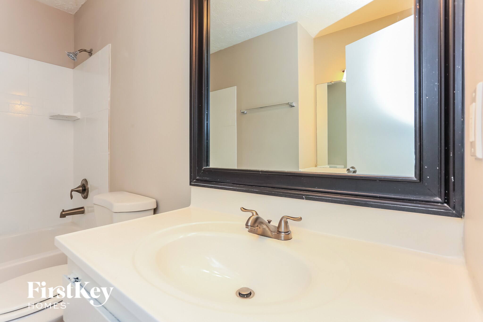 Building Photo - 365 Sea Holly Cir