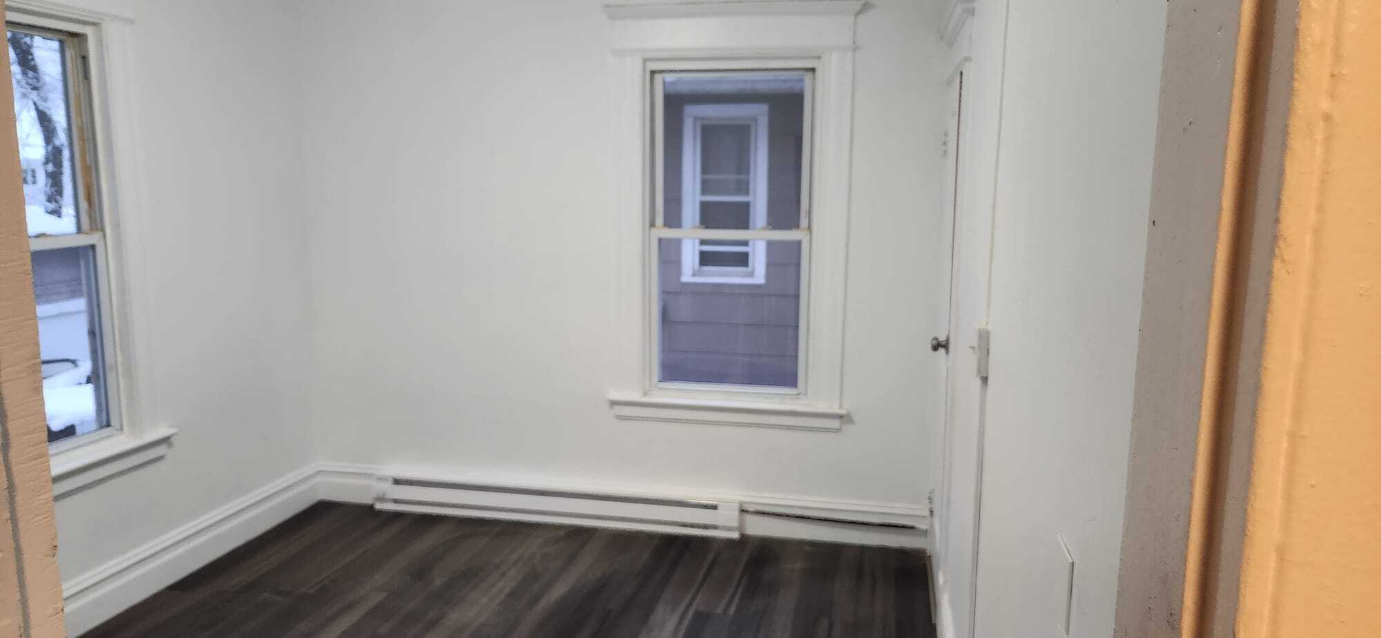 Building Photo - 203 Cooke St