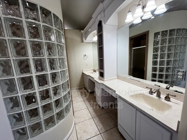 Building Photo - 4106 San Rodrigo