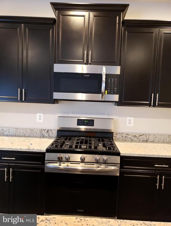 Building Photo - 3639 Duckhorn Way