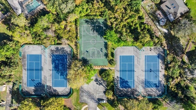 Building Photo - 16 Forest View Way